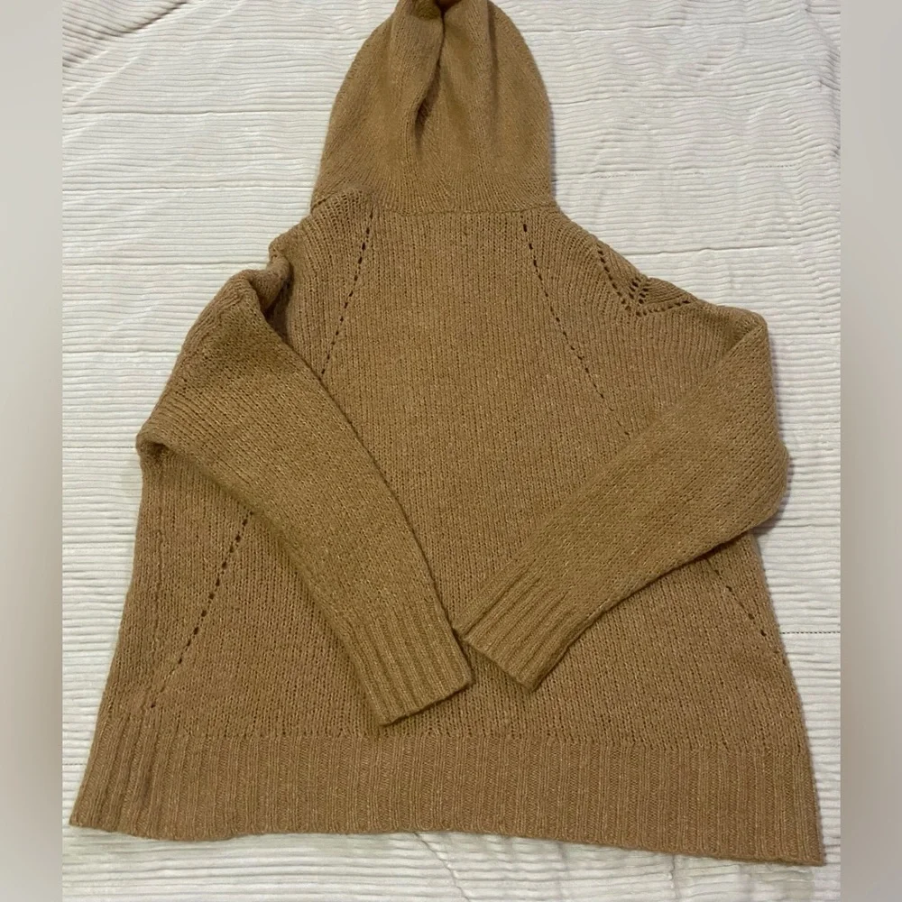 Mustard Yellow American Eagle Sweater With Hood And V-Neck - Picture 3 of 3
